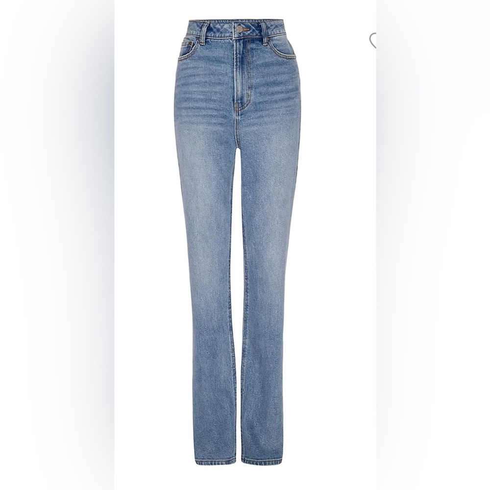 BNWT High Rise Straight Leg Jeans